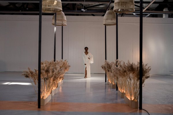 10 foulards incontournables pour un style chic et élégant