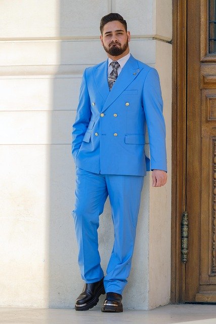 Le charme du costume anglais au style britannique authentique